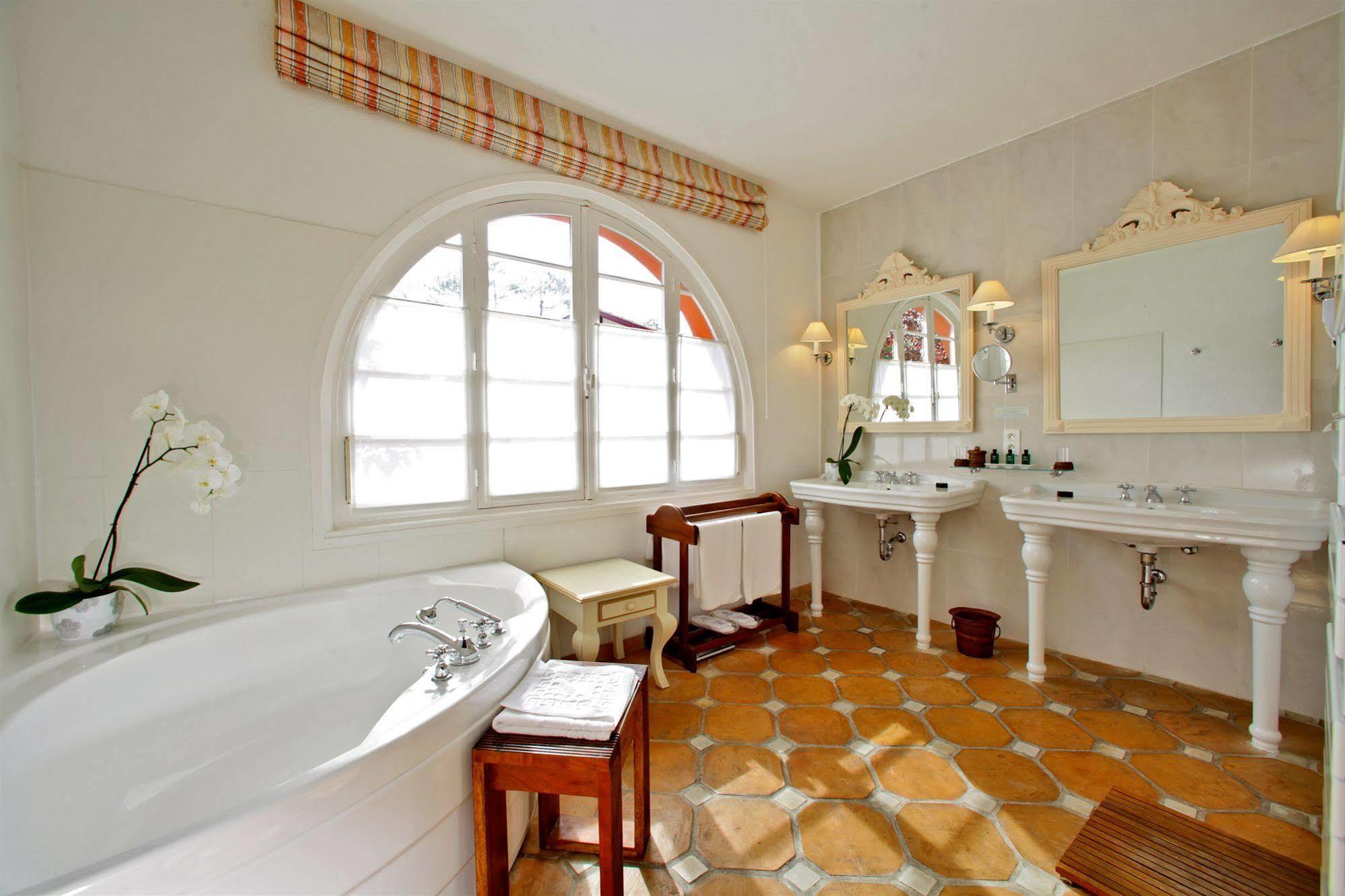 Hotel Les Hortensias Du Lac Soorts-Hossegor Dış mekan fotoğraf